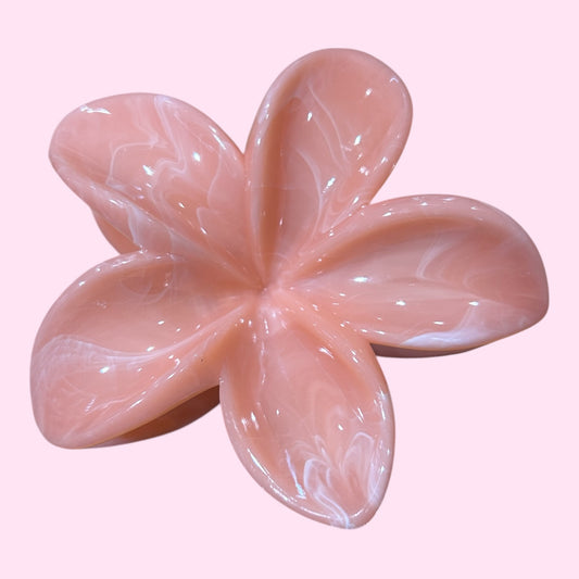 Frangipanis hair clips